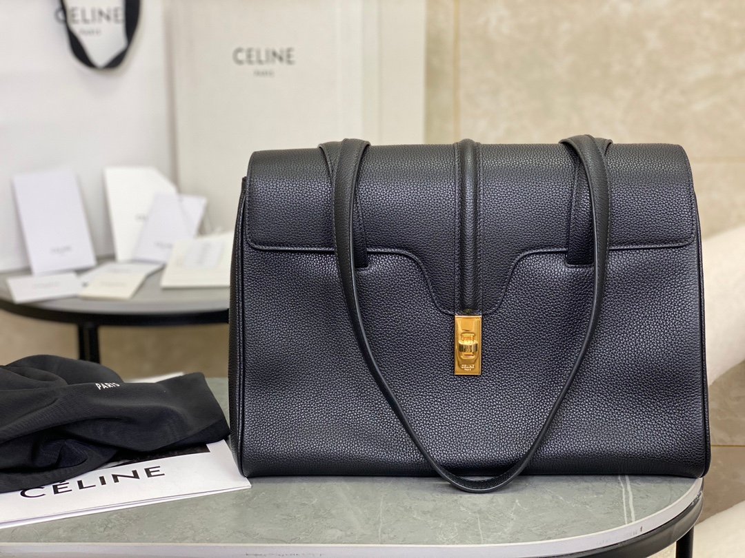 Size: 32x24x15cm