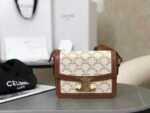 Size: 18.5x14x6cm