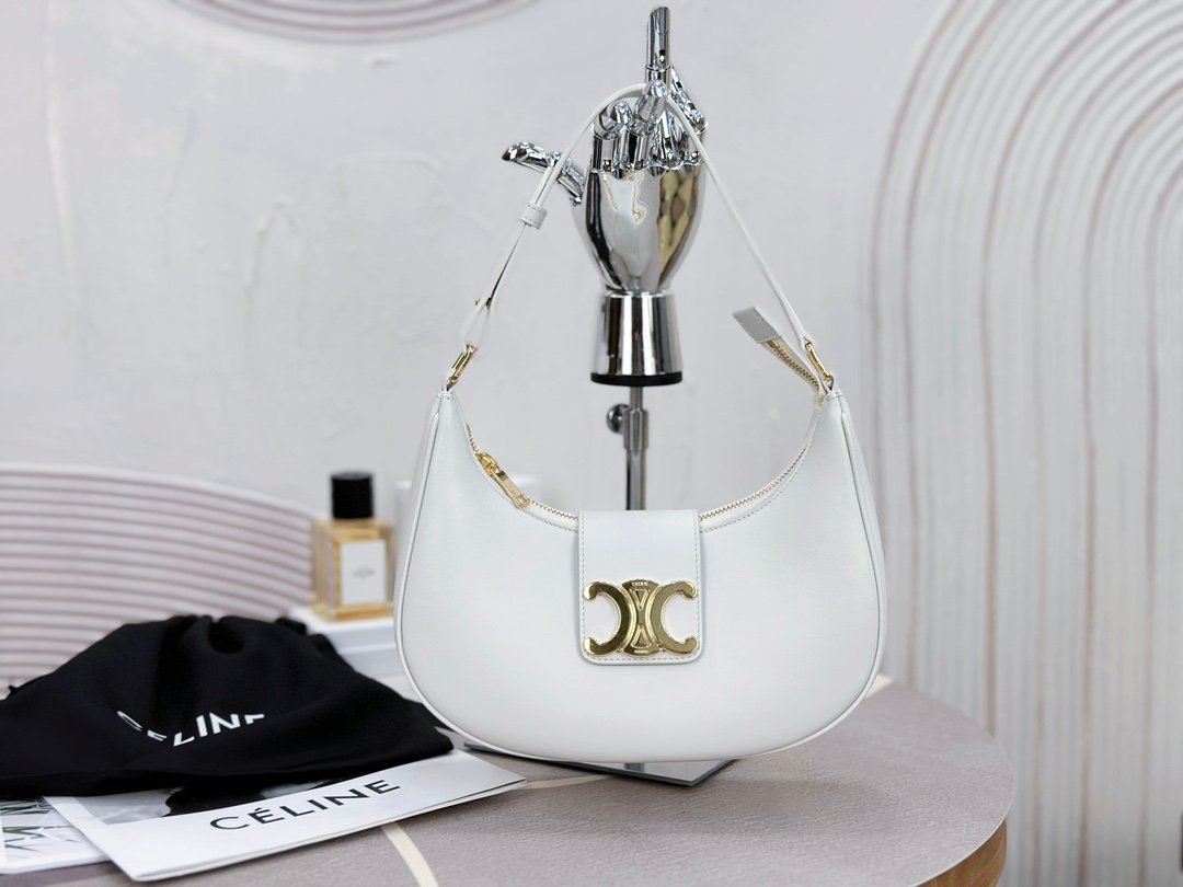 Size: 23x13.5x6cm