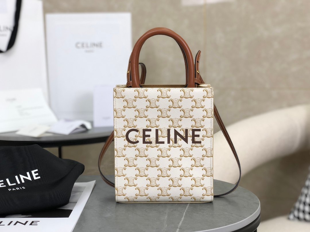 Size: 17x21x4cm
