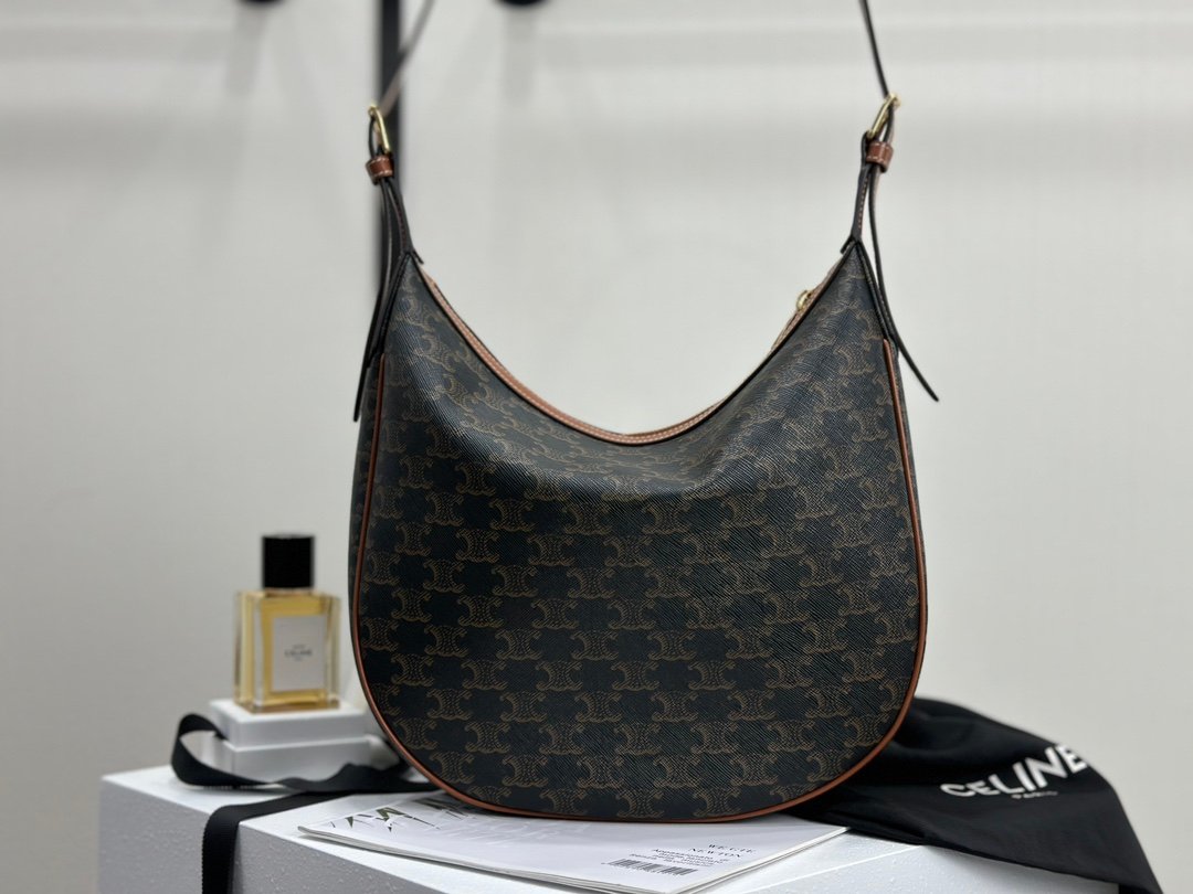 Size: 30x28.5x8cm