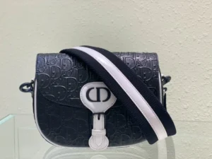Bobby Clutch Size: 22cm - 图片 2