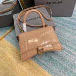 Hourglass bag Model: 8896 Size: 19x8x21cm