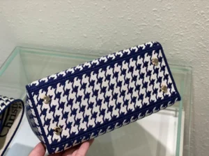 Five compartment embroidered blue bird check bag Size:24cm - 图片 2