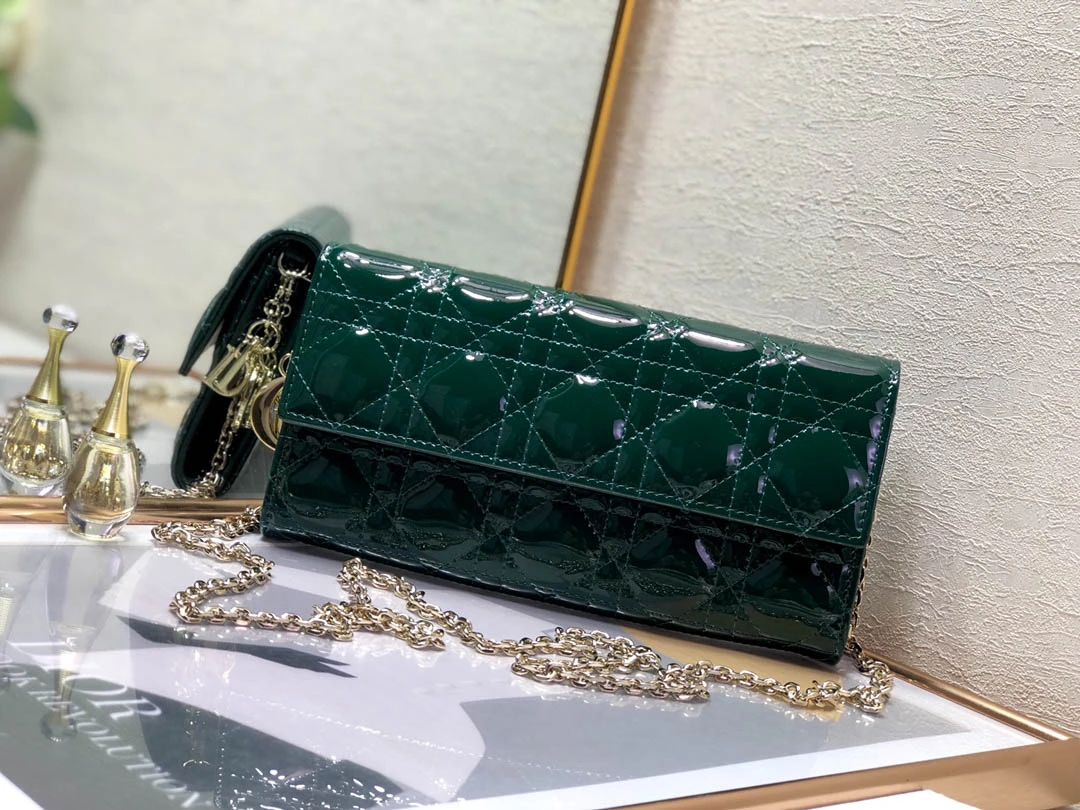 Diamond Chain Bag Size: 21cm