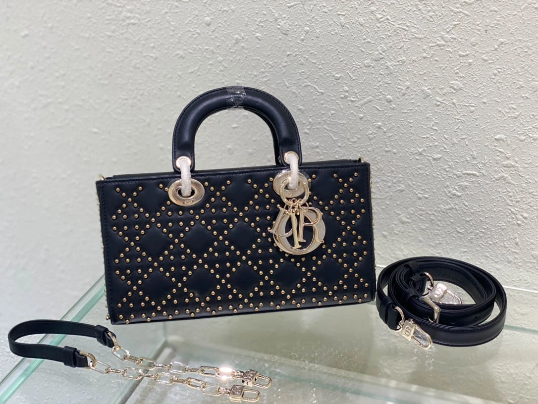 Lady Dior Collection Size: 26cm