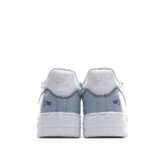 KAWS x Nike Air Force 1 Low Low-Top Sneakers - 图片 2