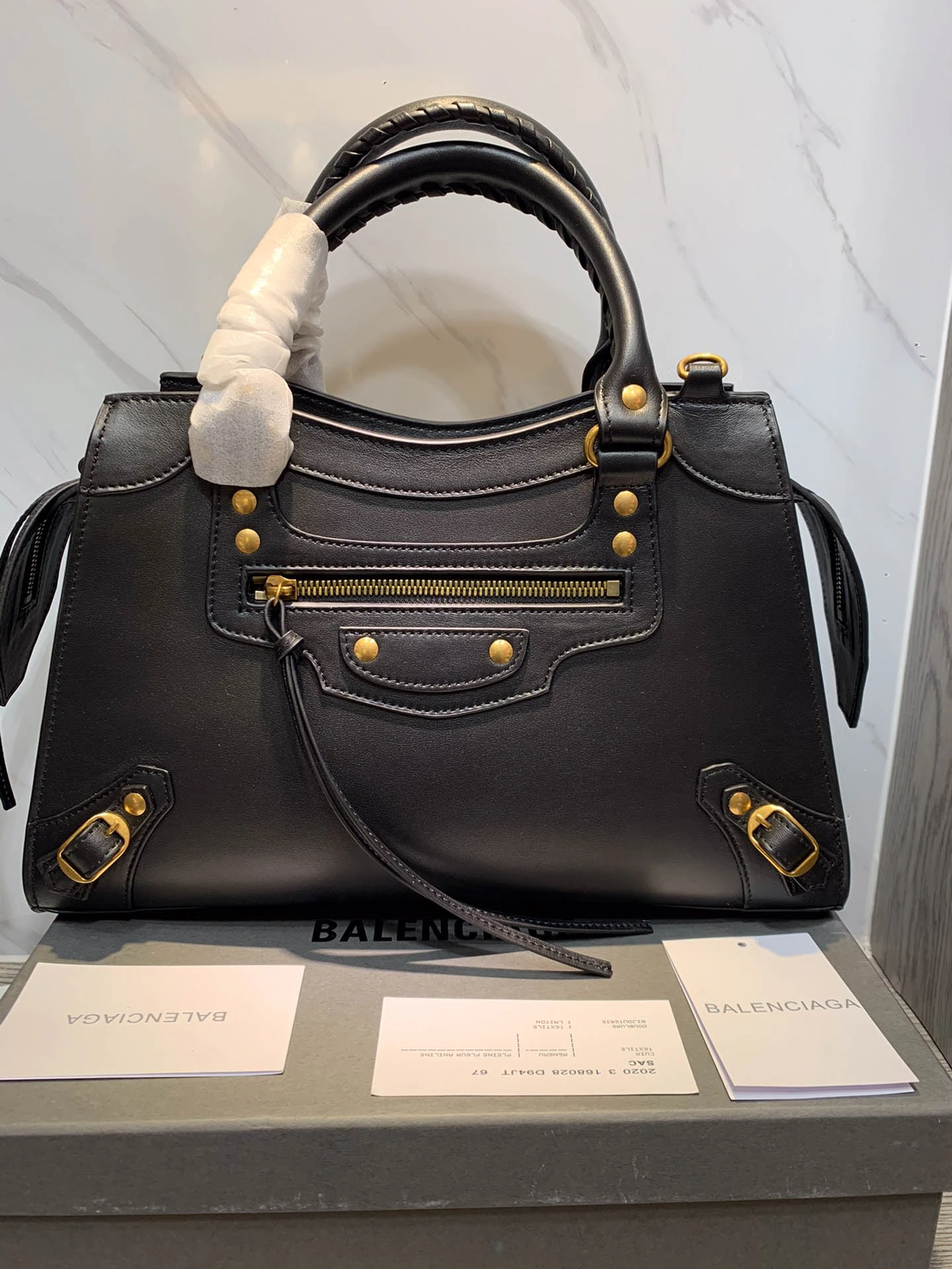 Size: 33cm