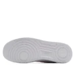 Nike Air Force 1 '07 Essential White and Red Low Top - 图片 4