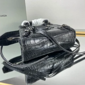 Balenciag* Neo Classic Biker Bag Size: 18 - 图片 5