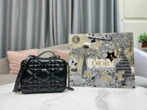 CARO Series Size: 18*13*5 cm