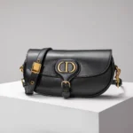 Bobby East-West Underarm Bag Handbag Size: 2029 Size 22x13x5cm