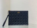 Caro Daily Clutch Size: 30cm