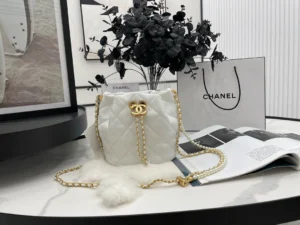 Bucket Bag Dimensions: 17.5x17x14