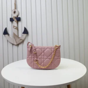 Caro Series Size:25x16x2.5CM