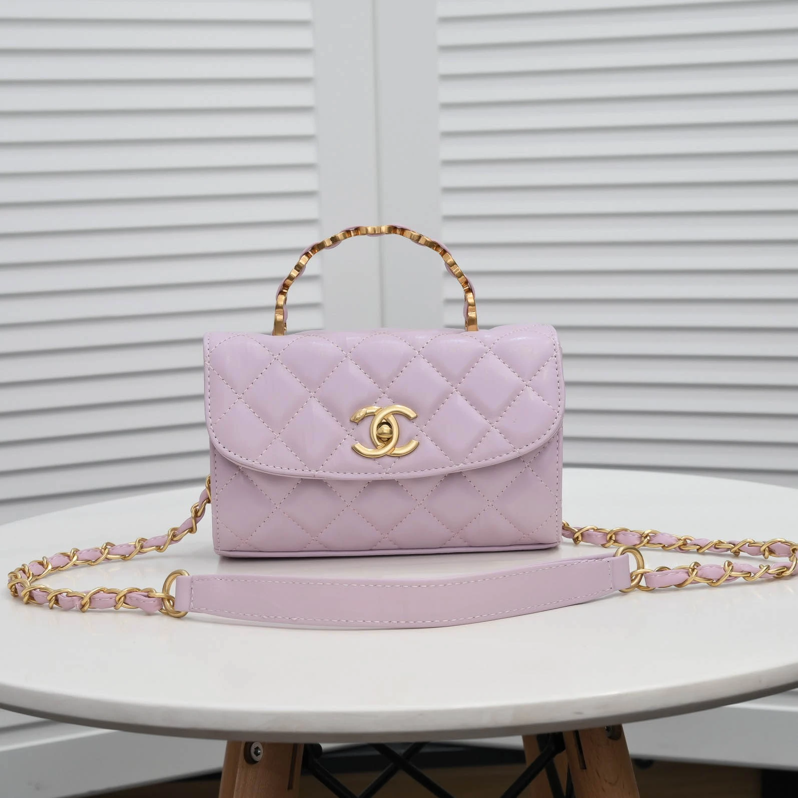 CHANE Size: 19.5x12.5x7.5cm Style: 9057