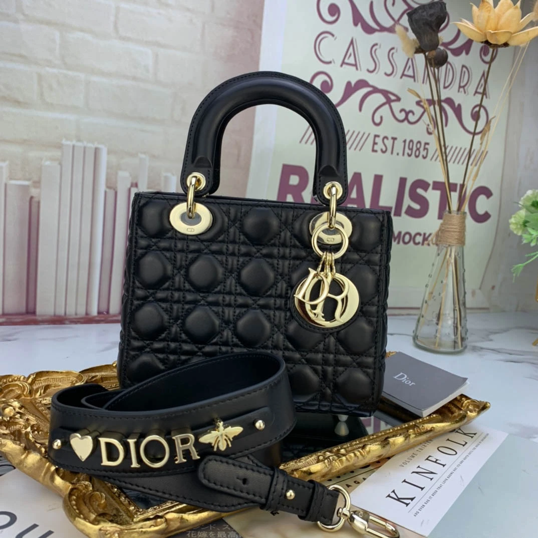 i58a1b30aea4769504dda9ac6b1045630 Lady Handbag Ref: D6806 Size: 20 x 16.5 x 8 cm - 图片 1