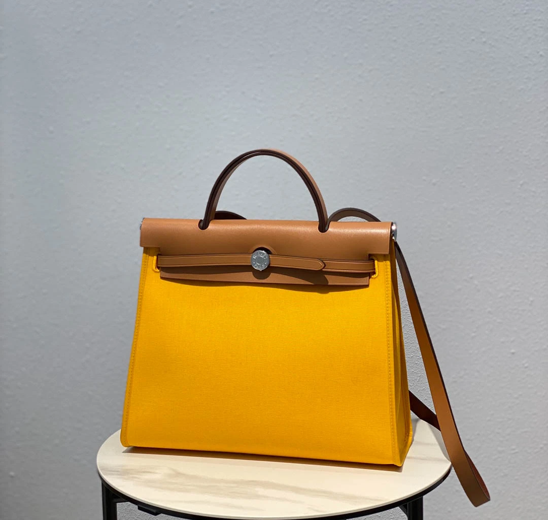 Casual bag Size: 31cm