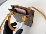 Louis Vuitton Size: 14.0 x 17.0 x 5.0 cm - 图片 5