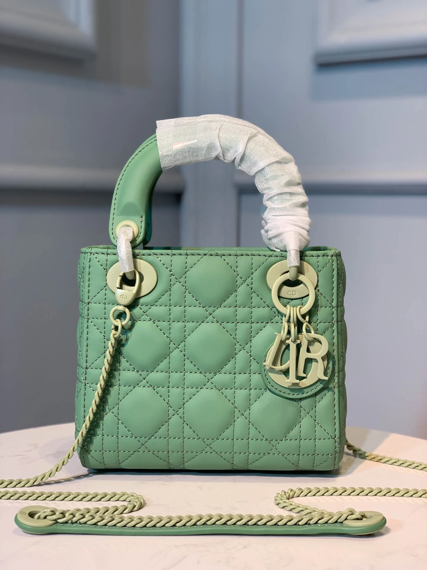 lady 17cm Brushed Green Ref: M0563 Size: 17*7.5*14cm