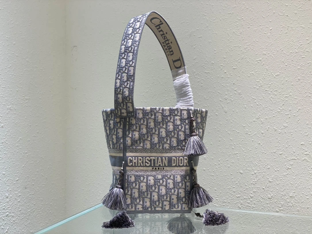 BUBBLE Bucket Bag Size:16 x 25 x 16 cm