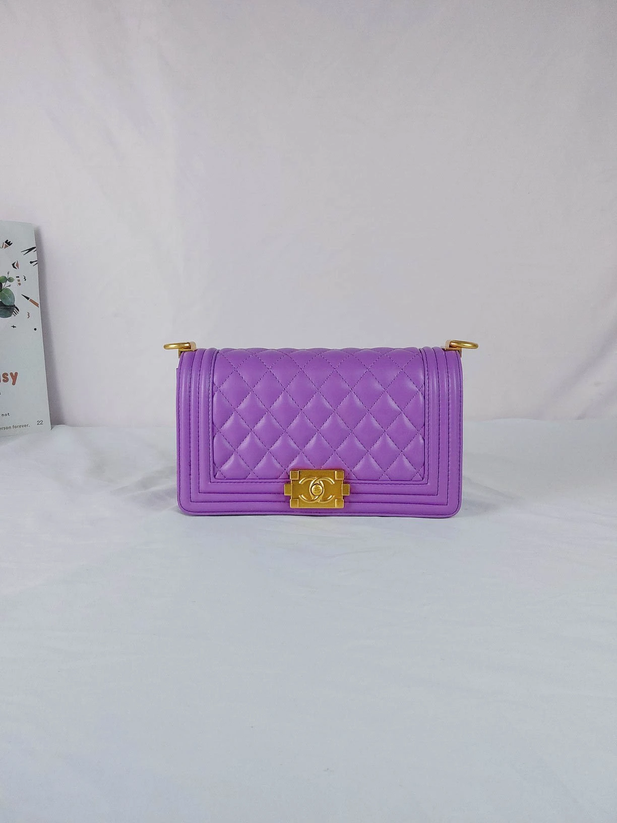 Calfskin Size: 25*16*9cm Model Number: 67086