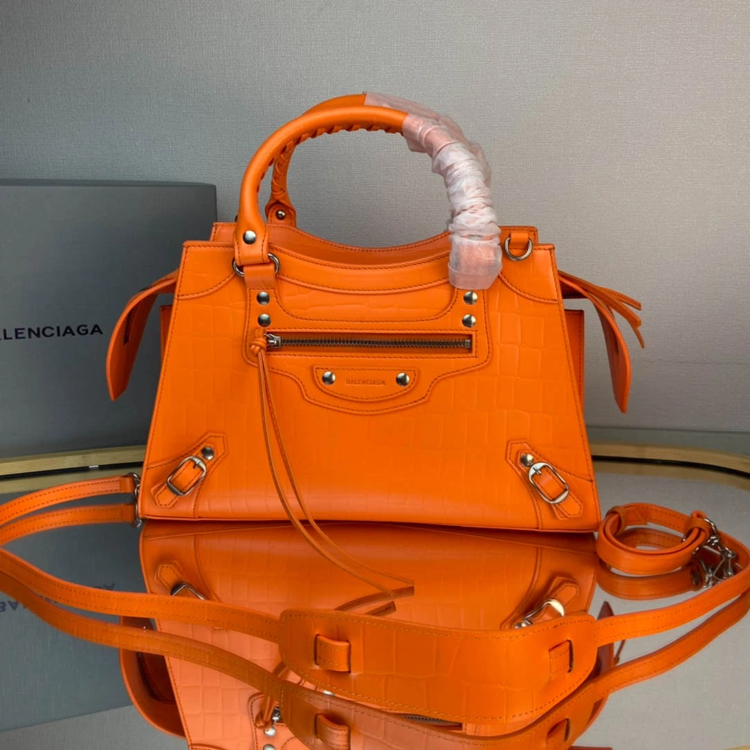 Balenciag* Neo Classic biker bag Size: 25*33*13*20cm