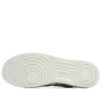 KAWS x Nike Air Force 1 Mid Sneakers - 图片 7