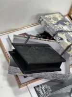 Caro Collection Diamond Chain Clutch Size: 19x14x3cm - 图片 6