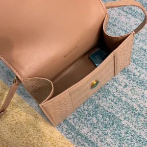 Size: 8896 Size: 19x8x21cm - 图片 3