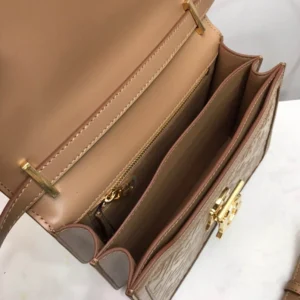 Shoulder bag Size:W21 x H16 x D6cm Code:700123 - 图片 6