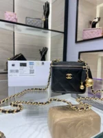 CHANE size 8.5X11X7