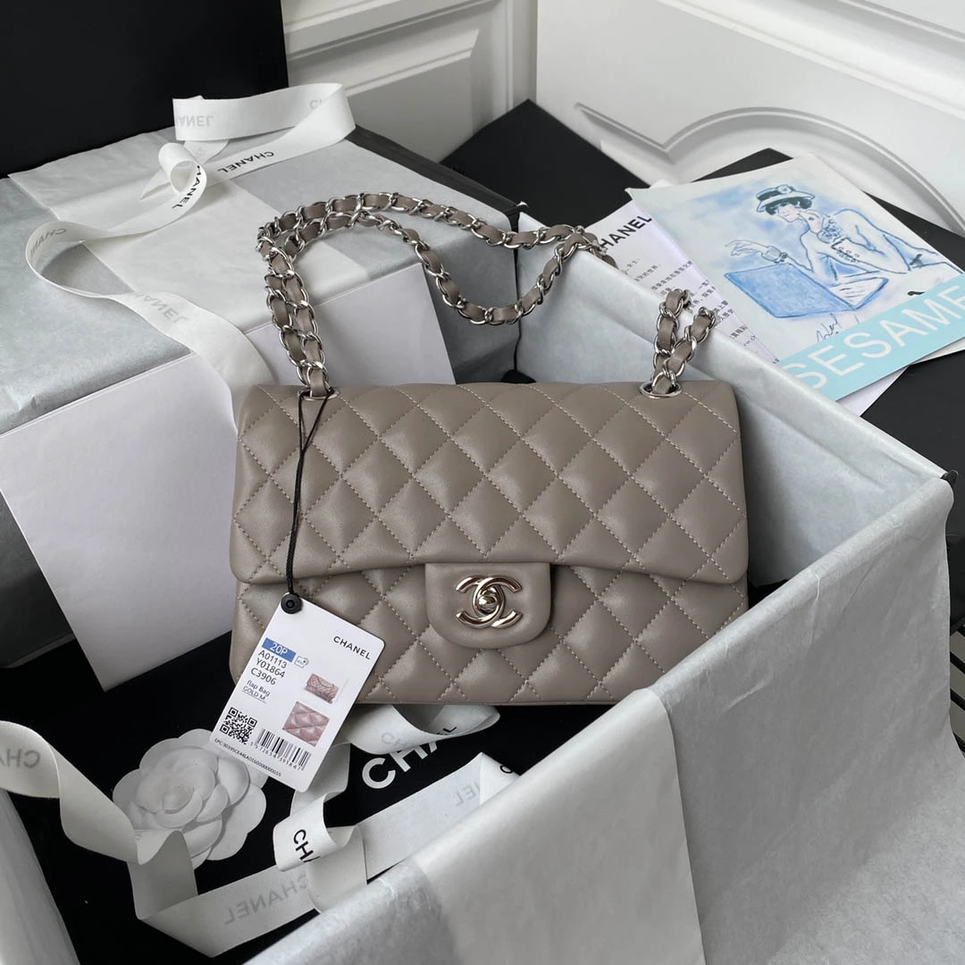 Chane1 Elegant Simple Size: 23cm Model Number: A01113