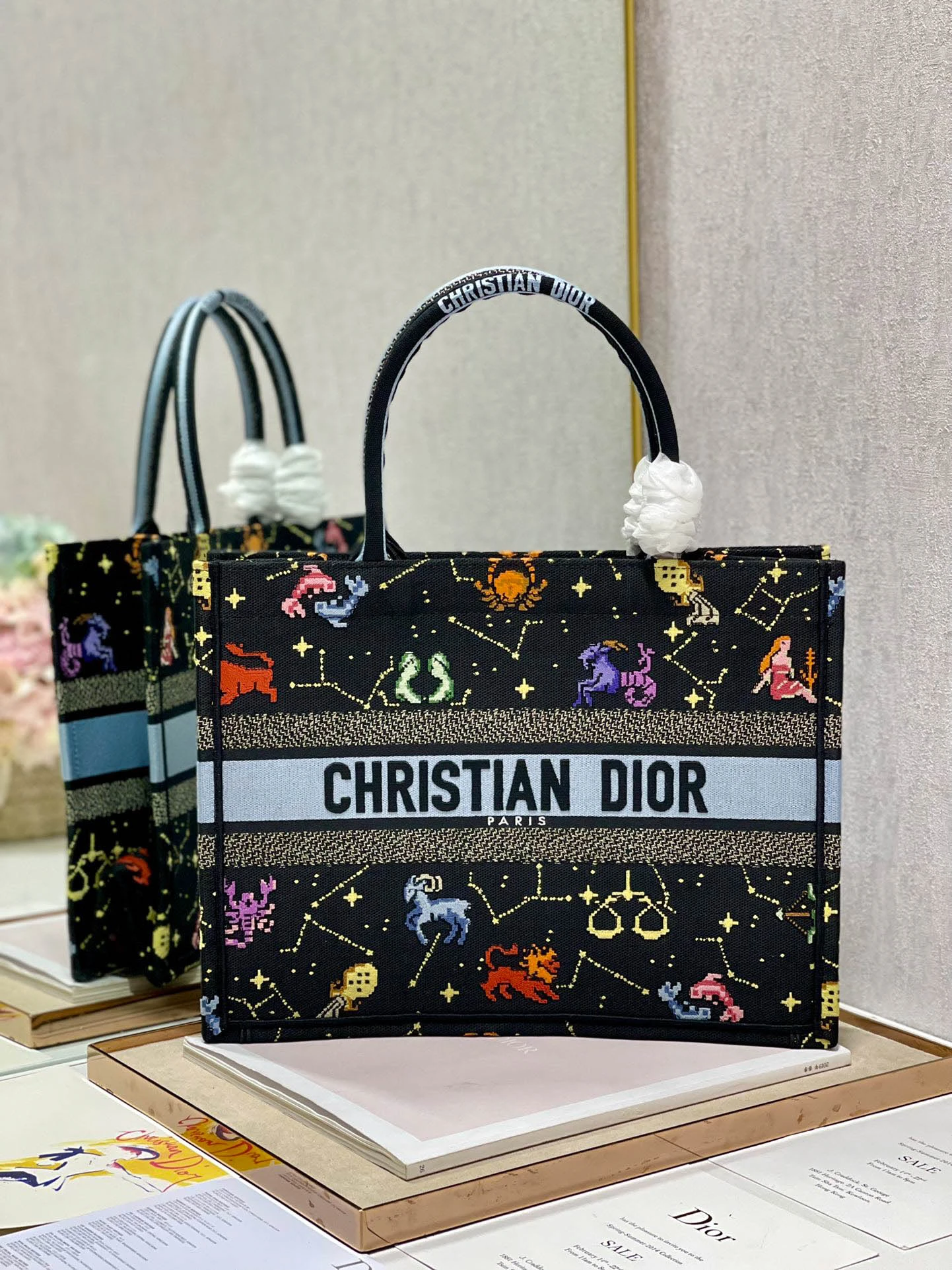 Book Tote Handbag Ref: 1286 Size:3628cm