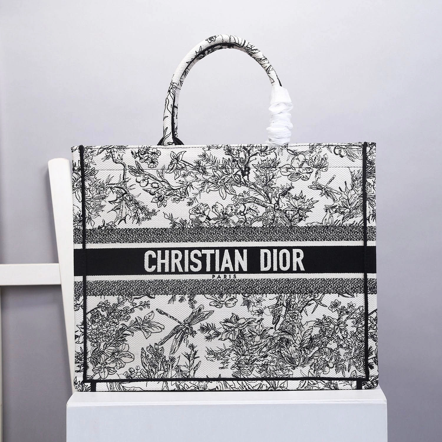 Book Tote Size: 41.5cm