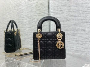 Classic Lady toffee bag size:17cm