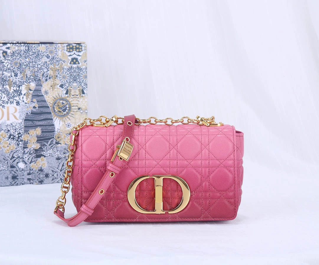 Gradient Caro Handbag Size:20x12x7CM