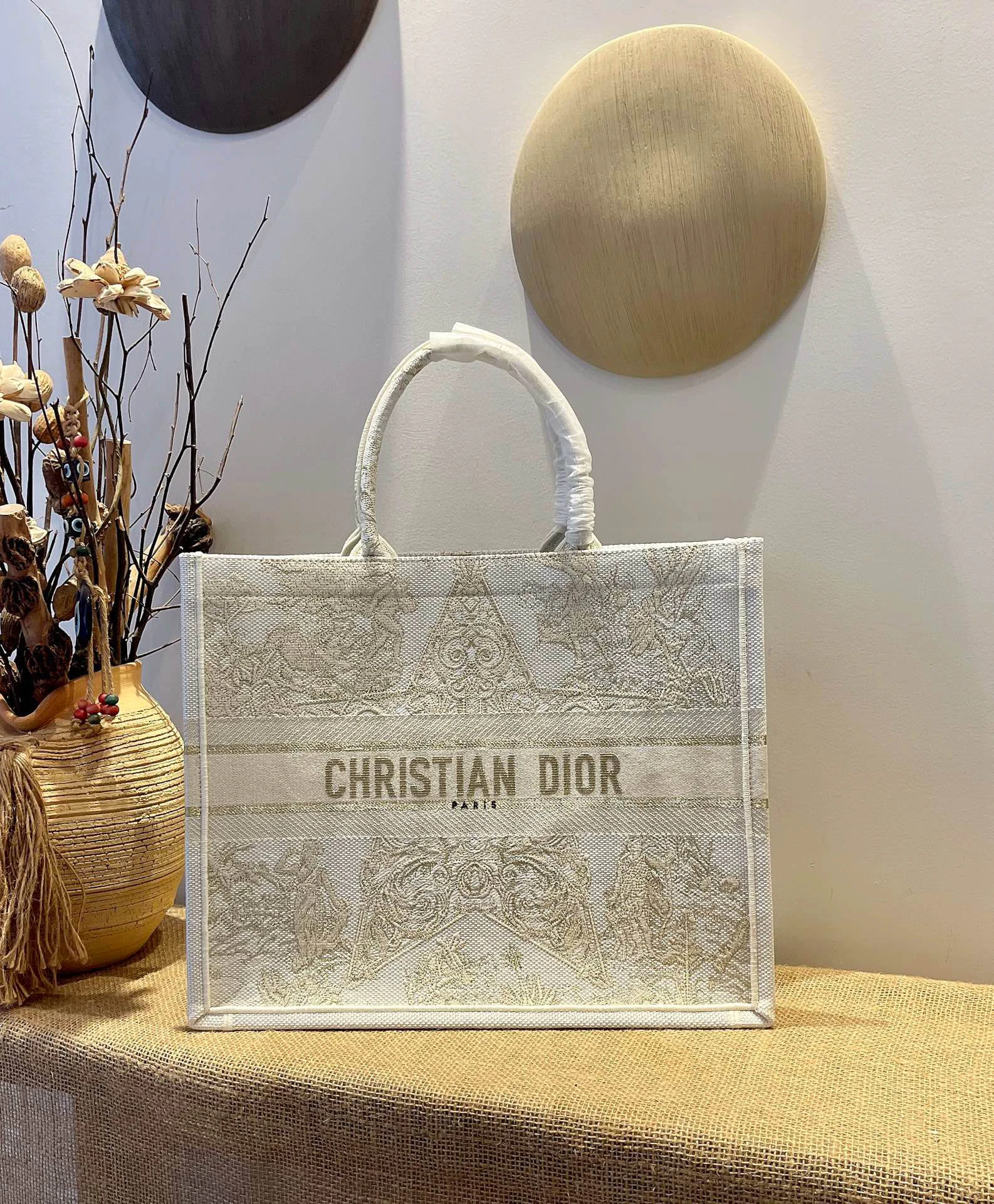 Book Tote Collection Size: 41.5cm 36cm 22cm