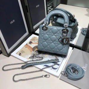 Classic size:17155cm Colour scheme: Haze Blue