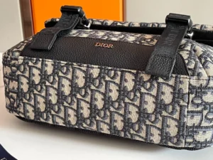 Explorer Handbag Size: 31 x 21 x 8 cm - 图片 9