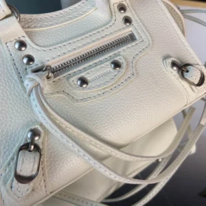 Motorcycle bag Size: 16.5*22*9*14.5cm - 图片 9