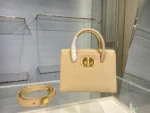 30 Montaigne Product Range Size 25x19x12cm