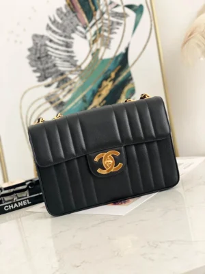 Chane Size:30.21.8cm Code:A88