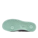 Nike Air Force 1 07 White and Green Low Top - 图片 8