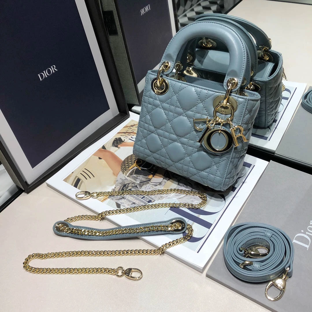 Classic size:17155cm Colour scheme: Haze Blue