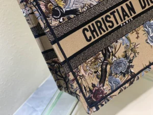 Book Tote Clutch Size: 36cm - 图片 9