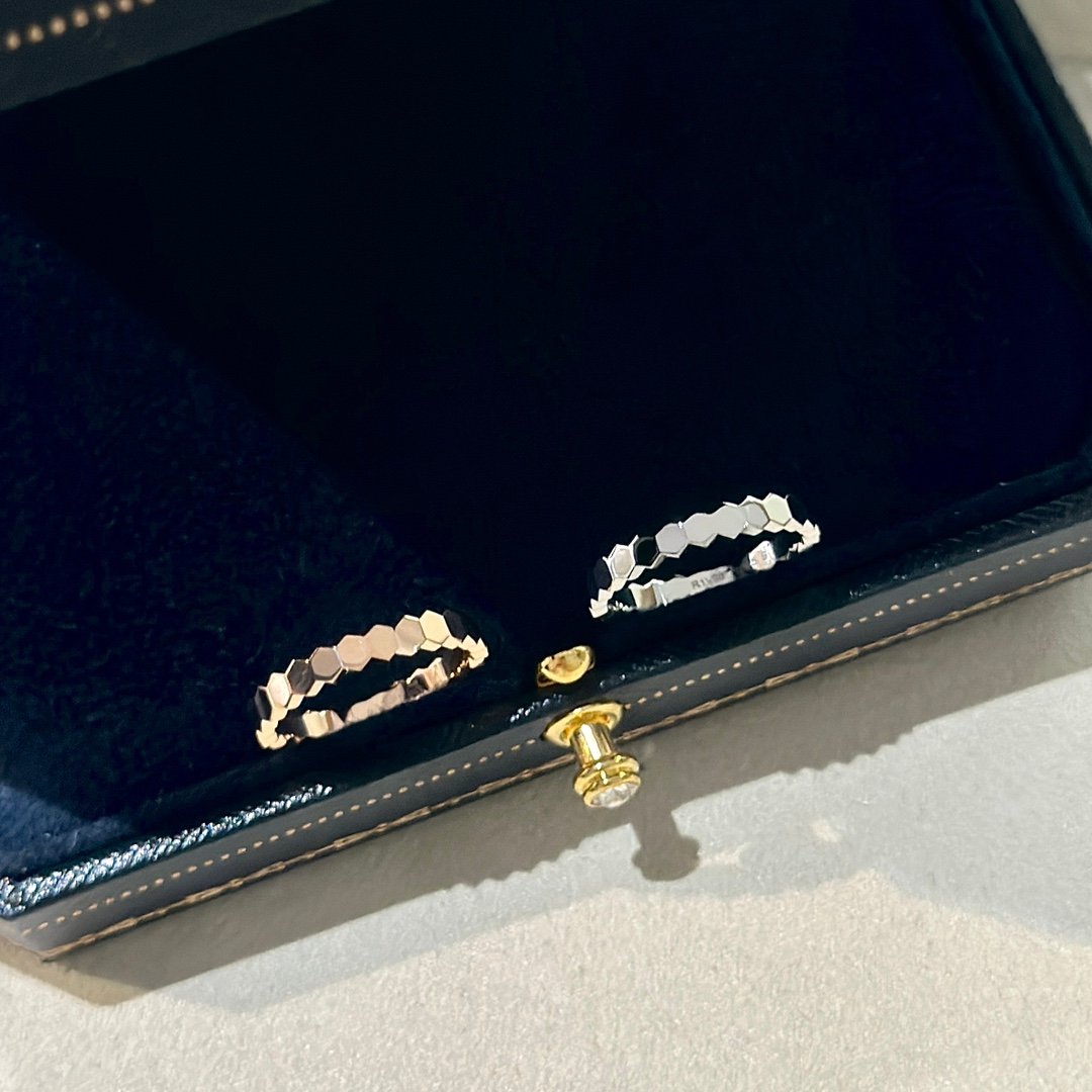 Bee de Chaumet ring