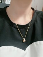 Trinity pendant, cushion-shaped, half-paved - 图片 8