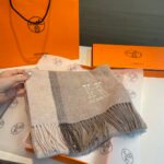 H logo scarf - 图片 7