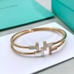 Tiffany T Wide Diamond Wire Bracelet in Yellow Gold - 图片 3